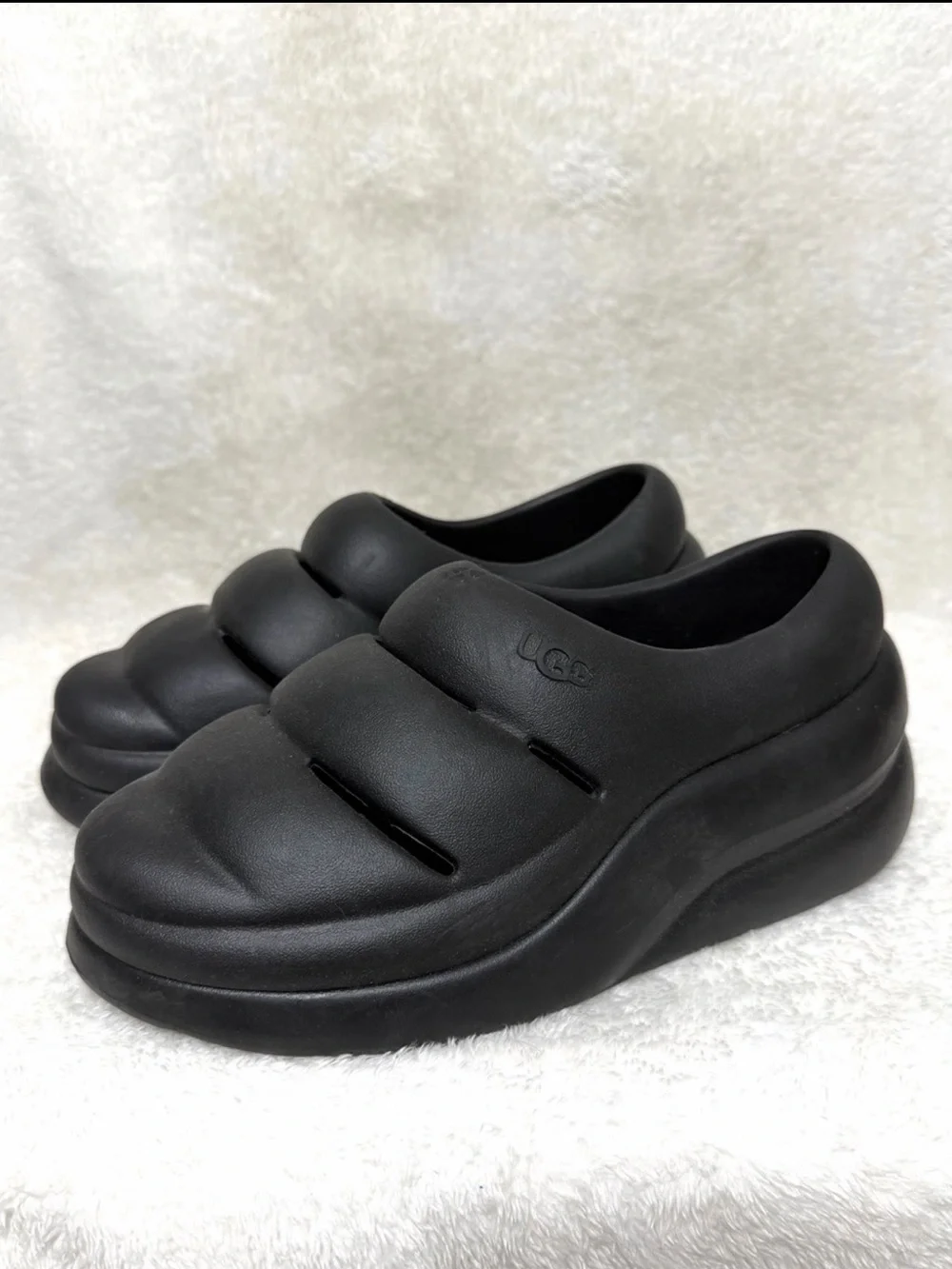 UGG Sport Yeah Clog slip-on shoes in black size 8